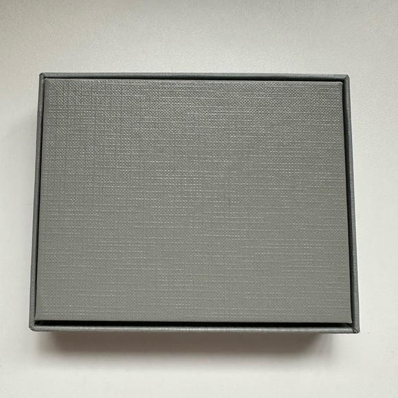 BALENCIAGA Gift Box and Stationary NEW Logo 5x4x1 - Picture 3 of 5